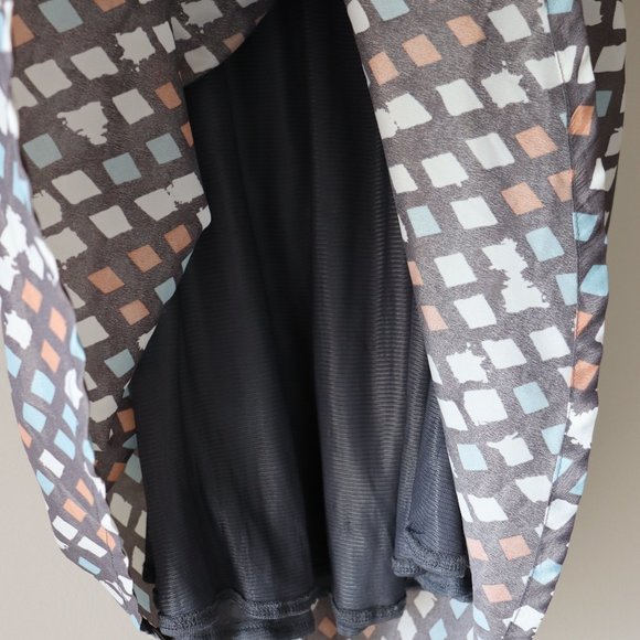 Lo Posh: Knee-length Silk Dress - Picture 4 of 6